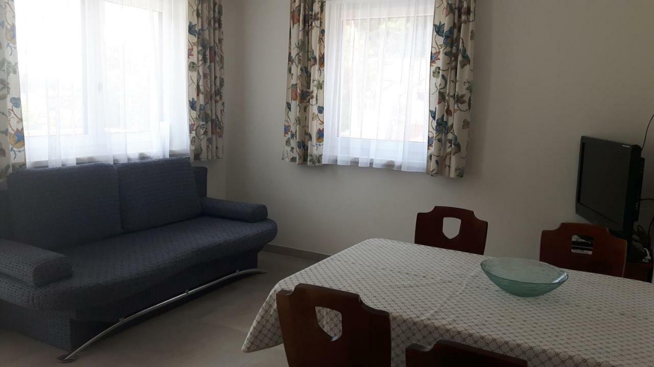 Appartement Kerry ชลัดมิง ภายนอก รูปภาพ